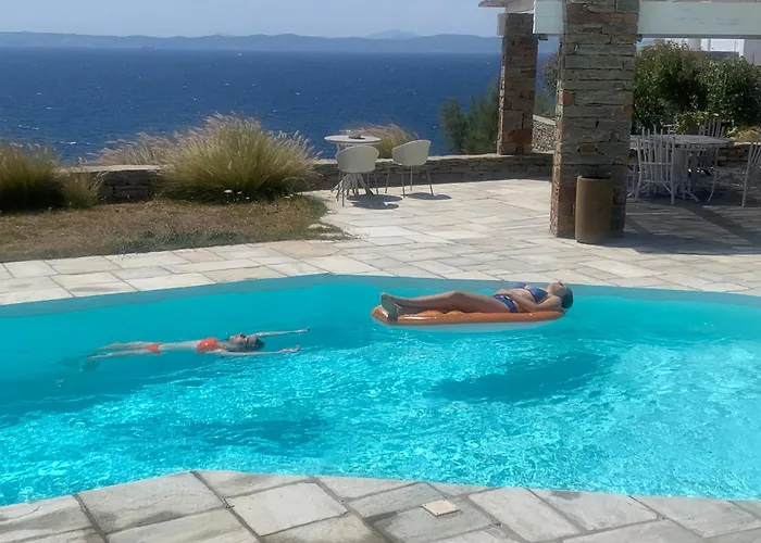 Elli S Seafront Pool Villa, W/Sandy Beach In Kea, Cyclades